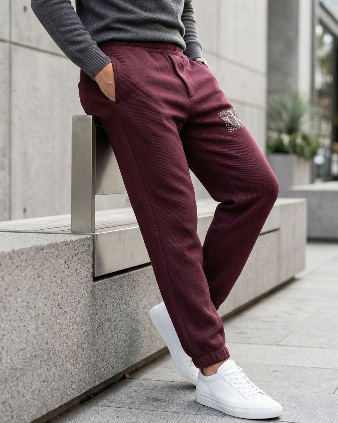 SWEATPANTS