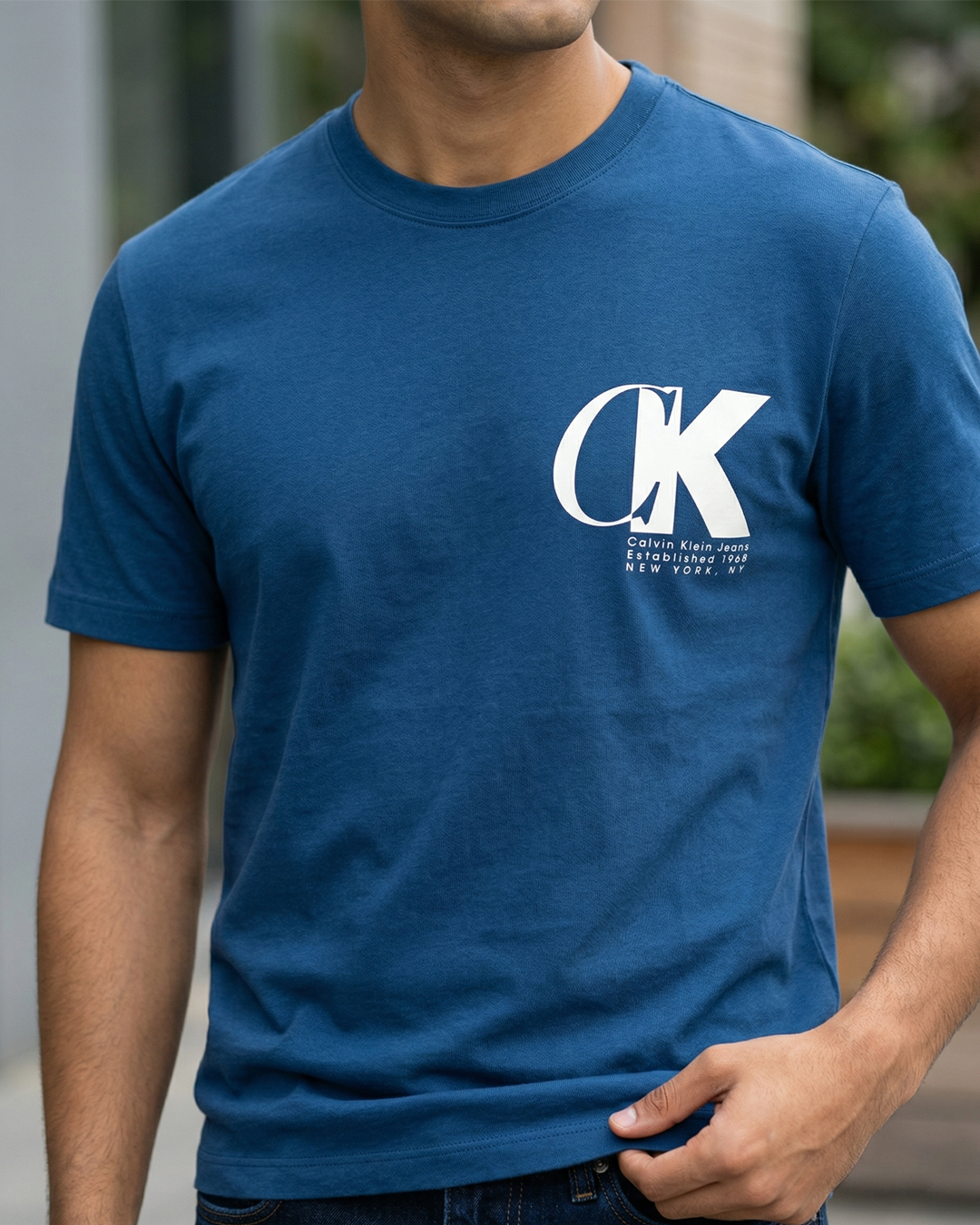 T-SHIRT