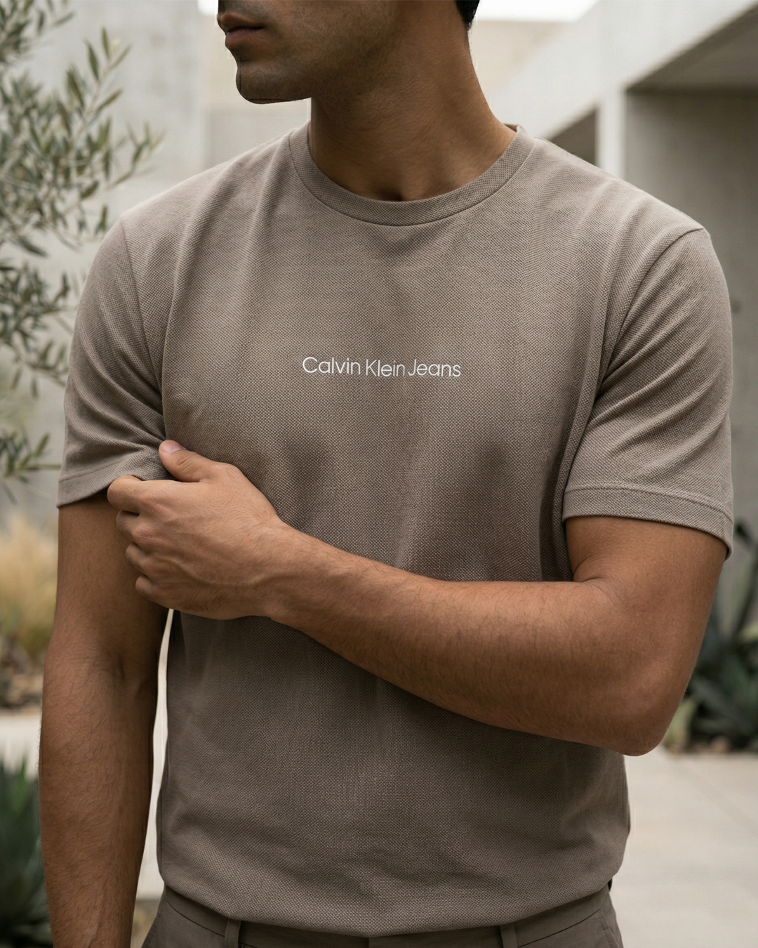 T-SHIRT