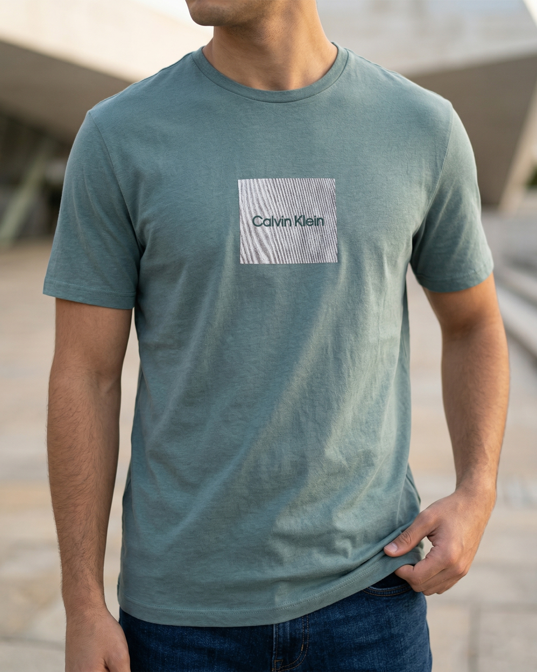 T-SHIRT