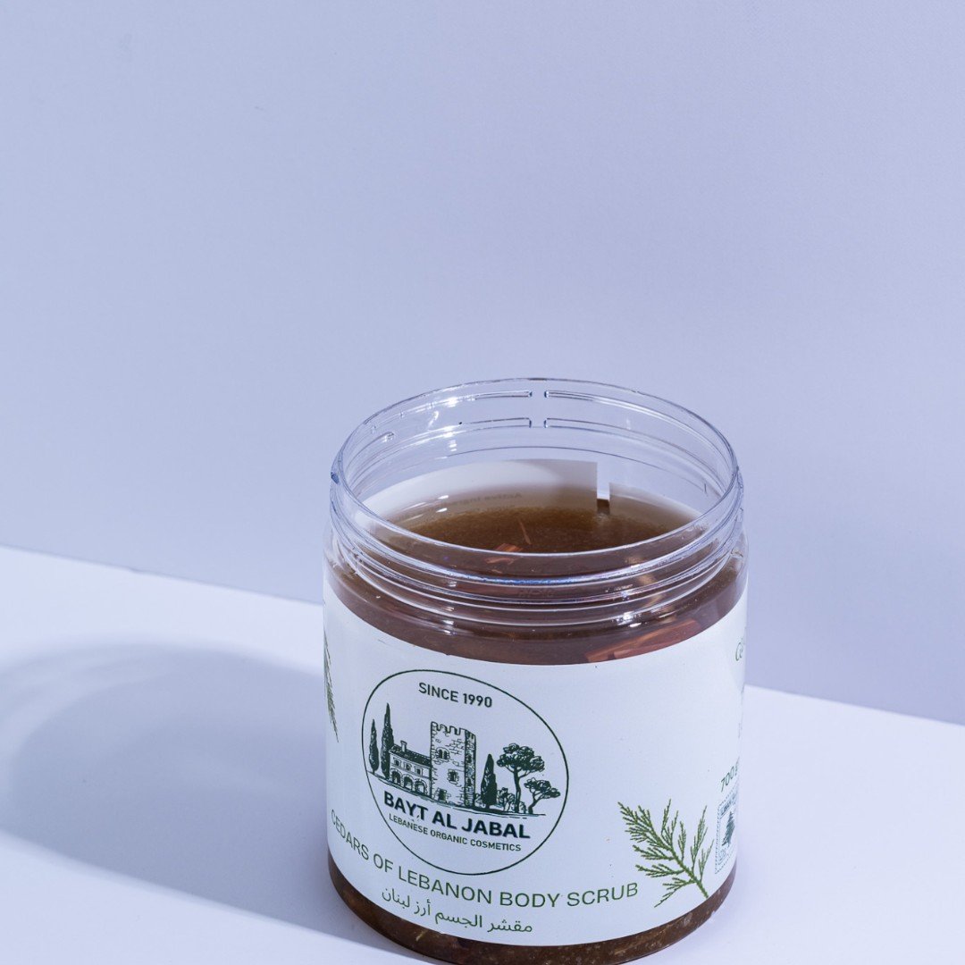 مقشر الجسم برائحة أرز لبنان