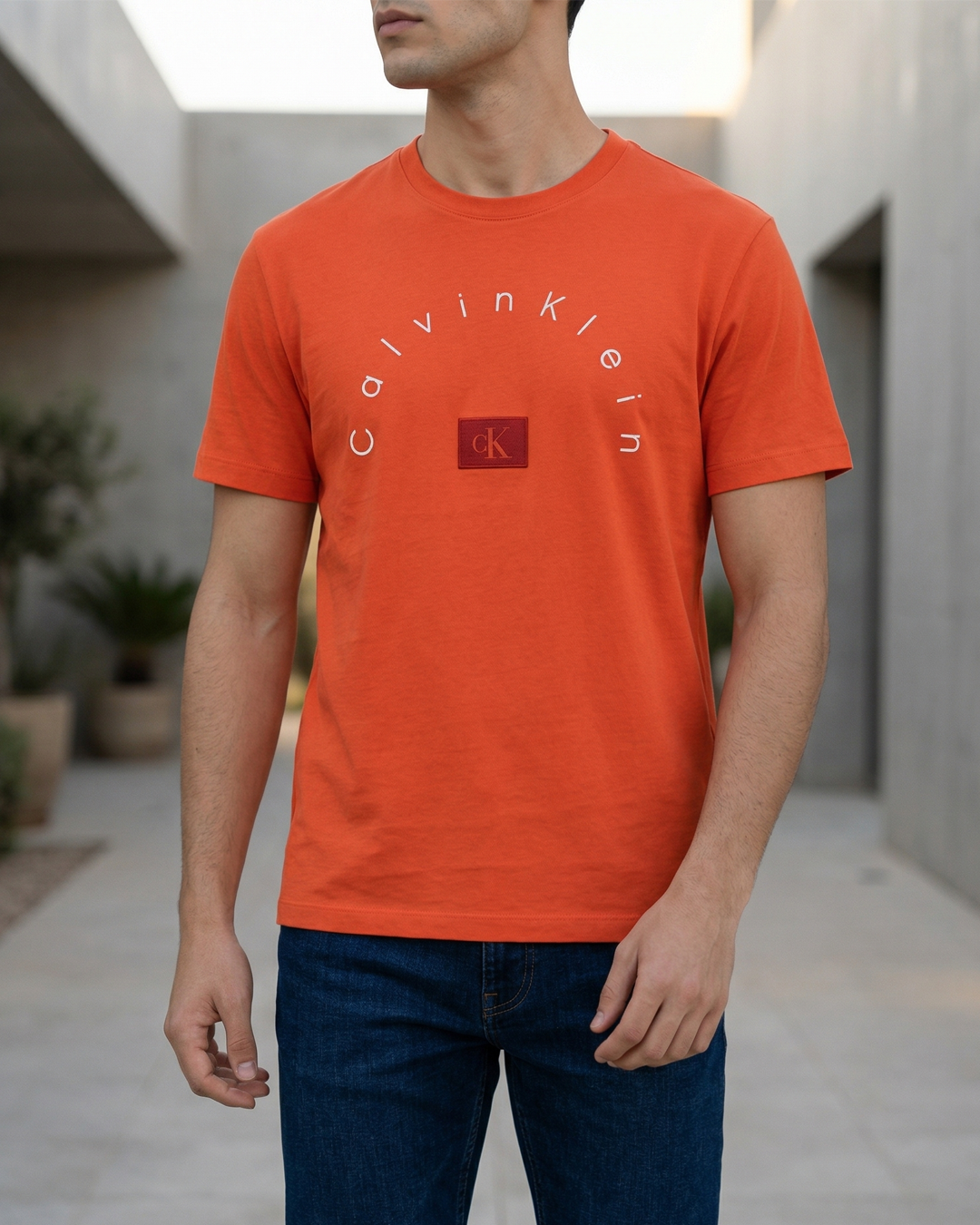 T-SHIRT
