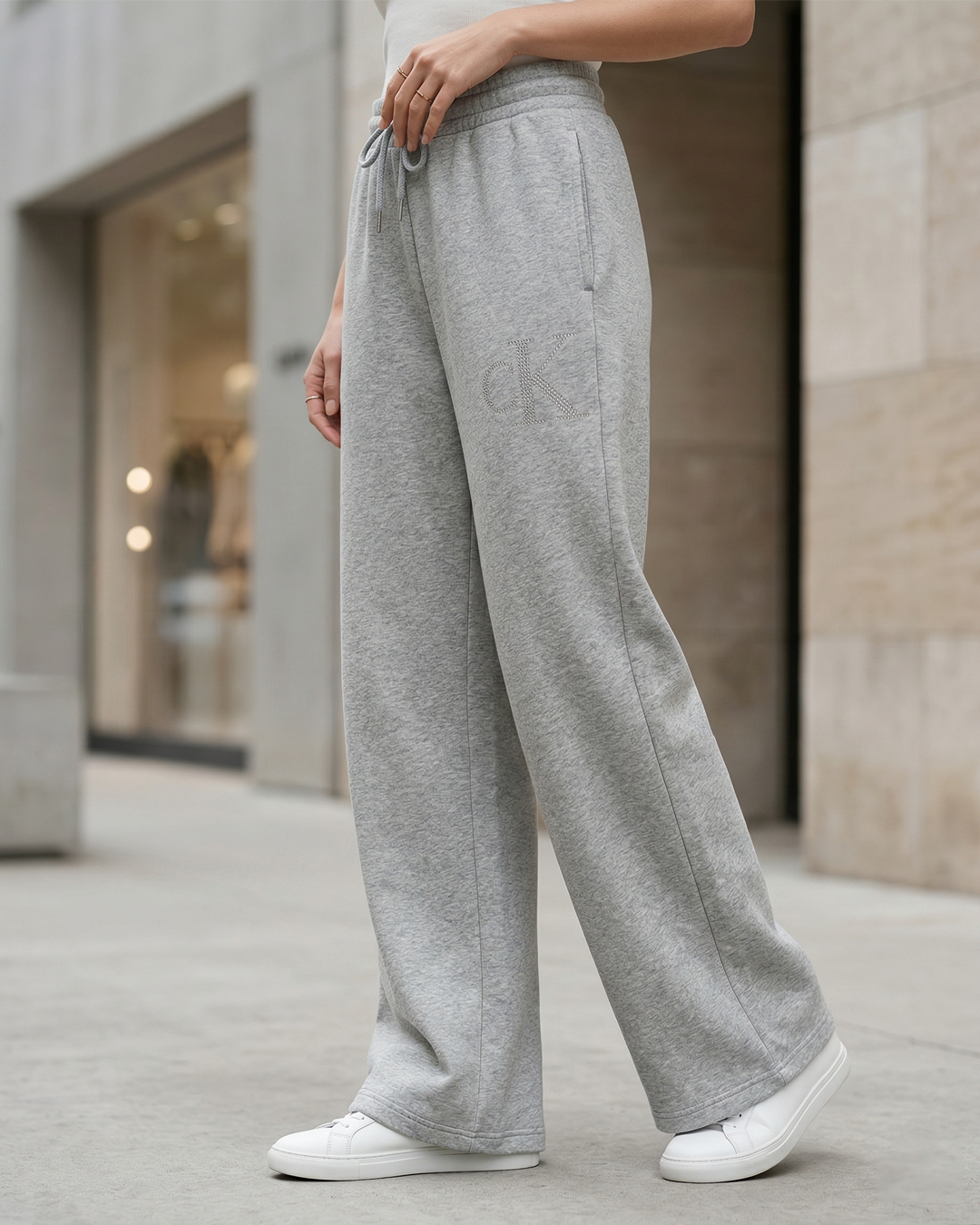 SWEATPANTS